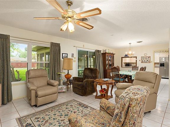 5th image of 207 W Highland Ave