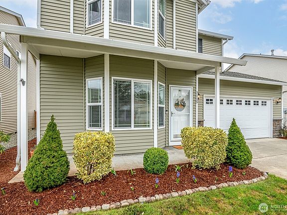 2nd image of 7115 33rd Avenue NE