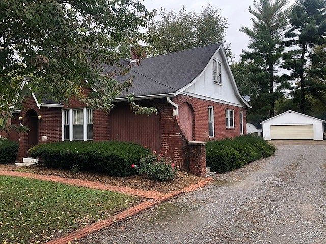 2nd image of 1113 Riverwood Dr
