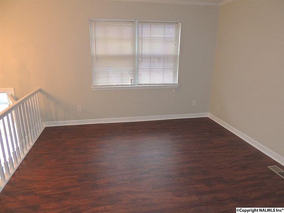 4th image of 4051 Sewall Dr SW