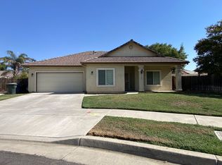 2380 Eagle Ct, Tulare, CA 93274