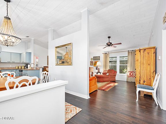 4th image of 8 Parkview Ln