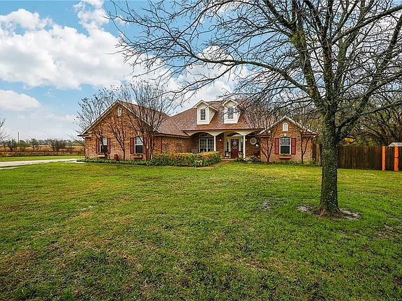 3rd image of 1371 Heritage Creek Dr