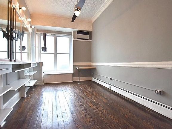 5th image of 686 Summit Ave