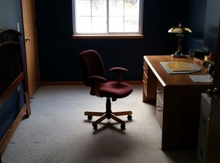 2052 Jeffrey Ct, Elgin, IL 60123