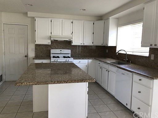 4th image of 4017 Rosebay Dr