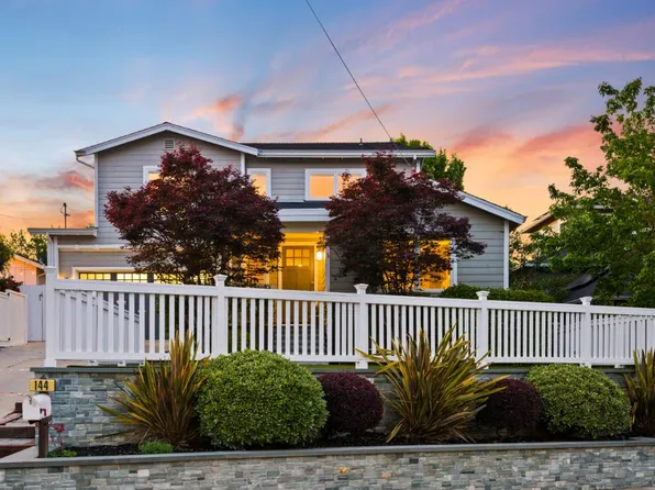 144 Edgehill Dr, San Carlos, CA 94070