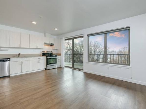 1100 S Massachusetts St #305