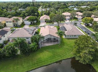 148 Hidden Hollow Dr, Palm Beach Gardens, FL 33418