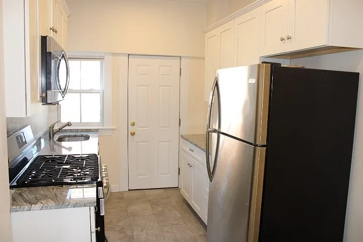 96 Middle St #2
