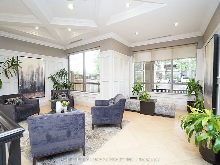 5233 Dundas St W #623 — Photo 4