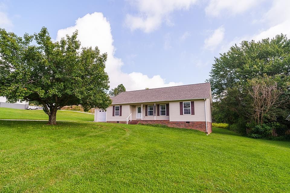 1st image of 1051 Johnnie Bud Ln