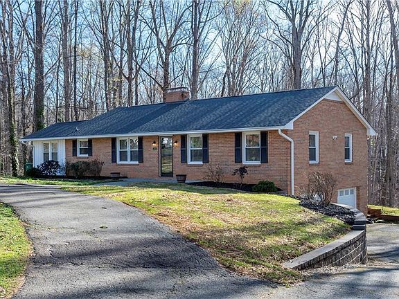 3rd image of 9849 Styers Ferry Rd