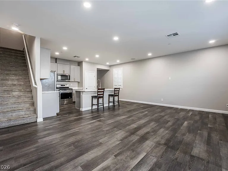 5378 Silver Branch Ave — Photo 5