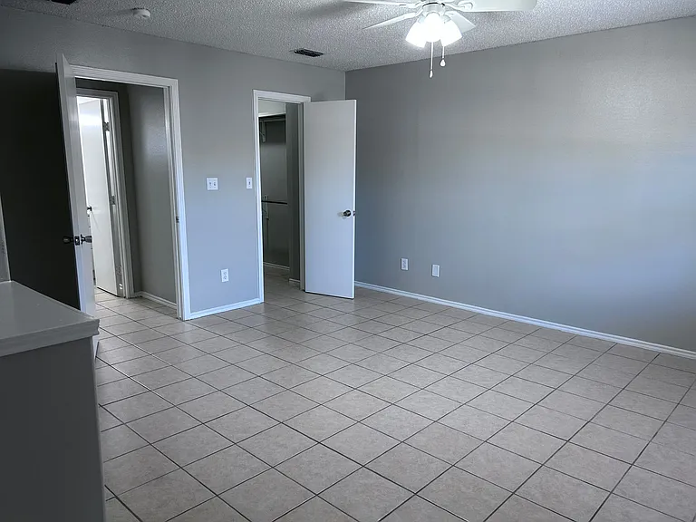 2316 W Elisa Ln #6 — Photo 6