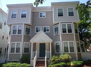 18 Arcola St, Jamaica Plain, MA 02130