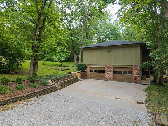 5th image of 7804 Rollingwood West Dr