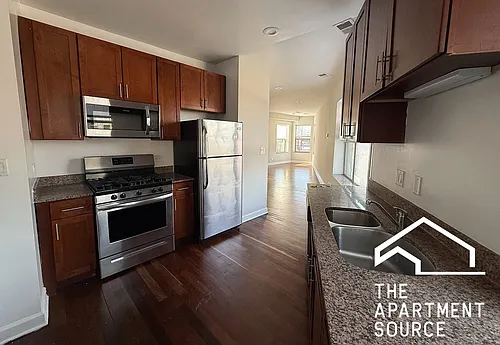 2048 W Touhy Ave #3 Photo 1 2048 W Touhy Ave #3 Photo 1