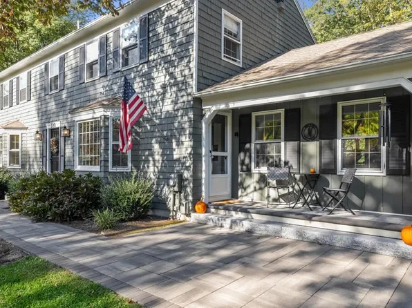 320 Stone Ridge Dr, East Greenwich, RI 02818