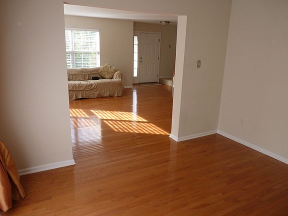 family room/dining room