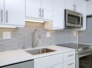 743 N 35th St #9B17EC35C, Seattle, WA 98103