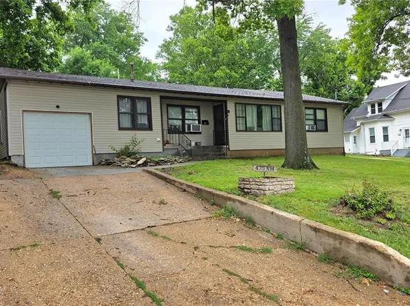 435 N Main St, Saint Clair, MO 63077