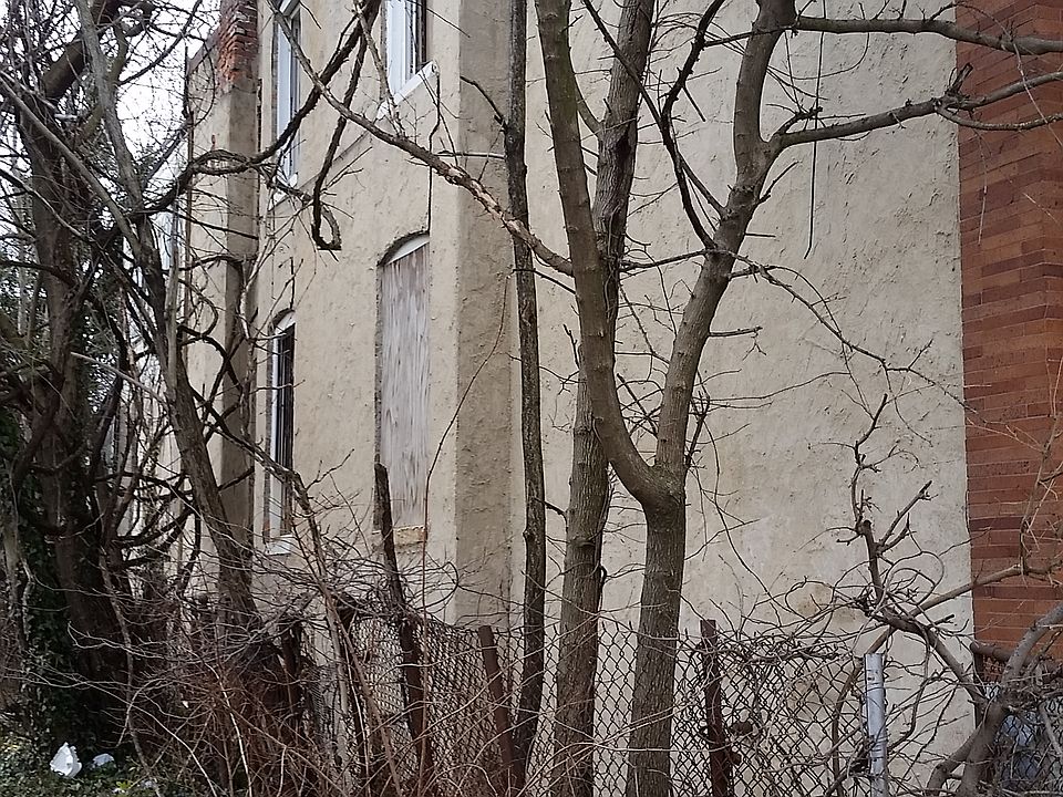 2nd image of 1532 N Milton Ave