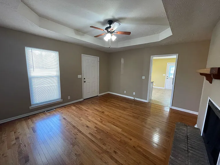 1105 Sioux Ter — Photo 9