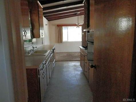 5th image of 9425 Kempster Ave