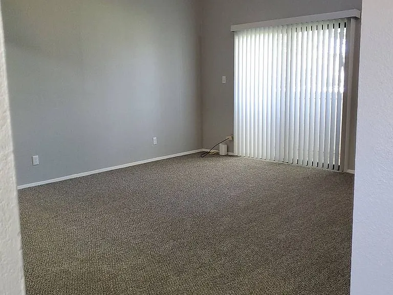 Cimarron Apartments — Photo 31