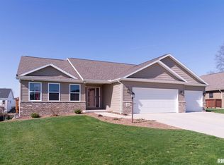 303 Elgin Ave, Washington, IL 61571
