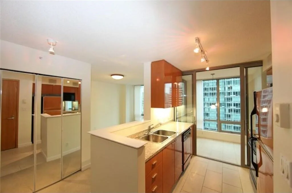 1 bed, 605 sqft, $2,500 — Photo 2