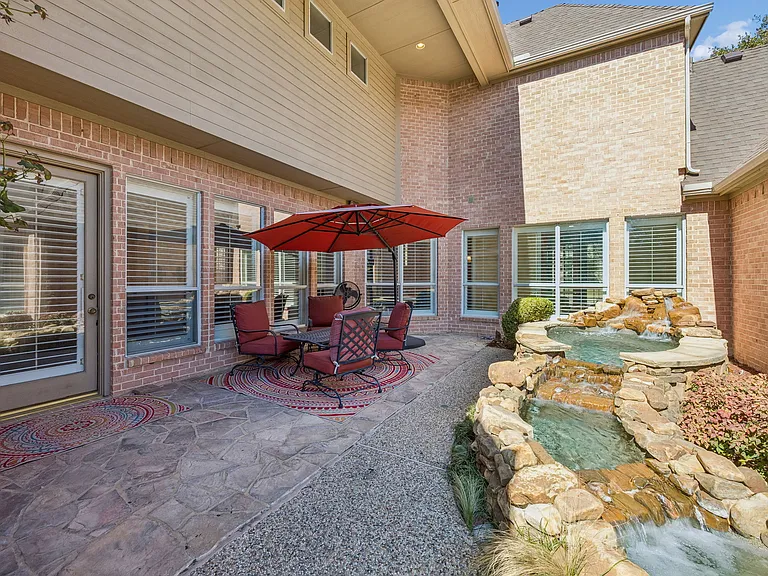 5012 Kirkland Ct — Photo 9