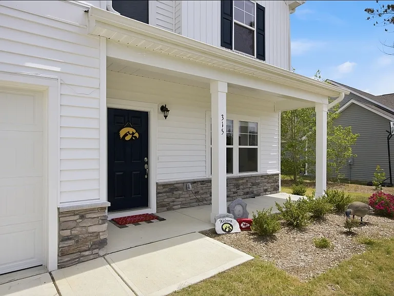 315 Enfield Dr — Photo 29