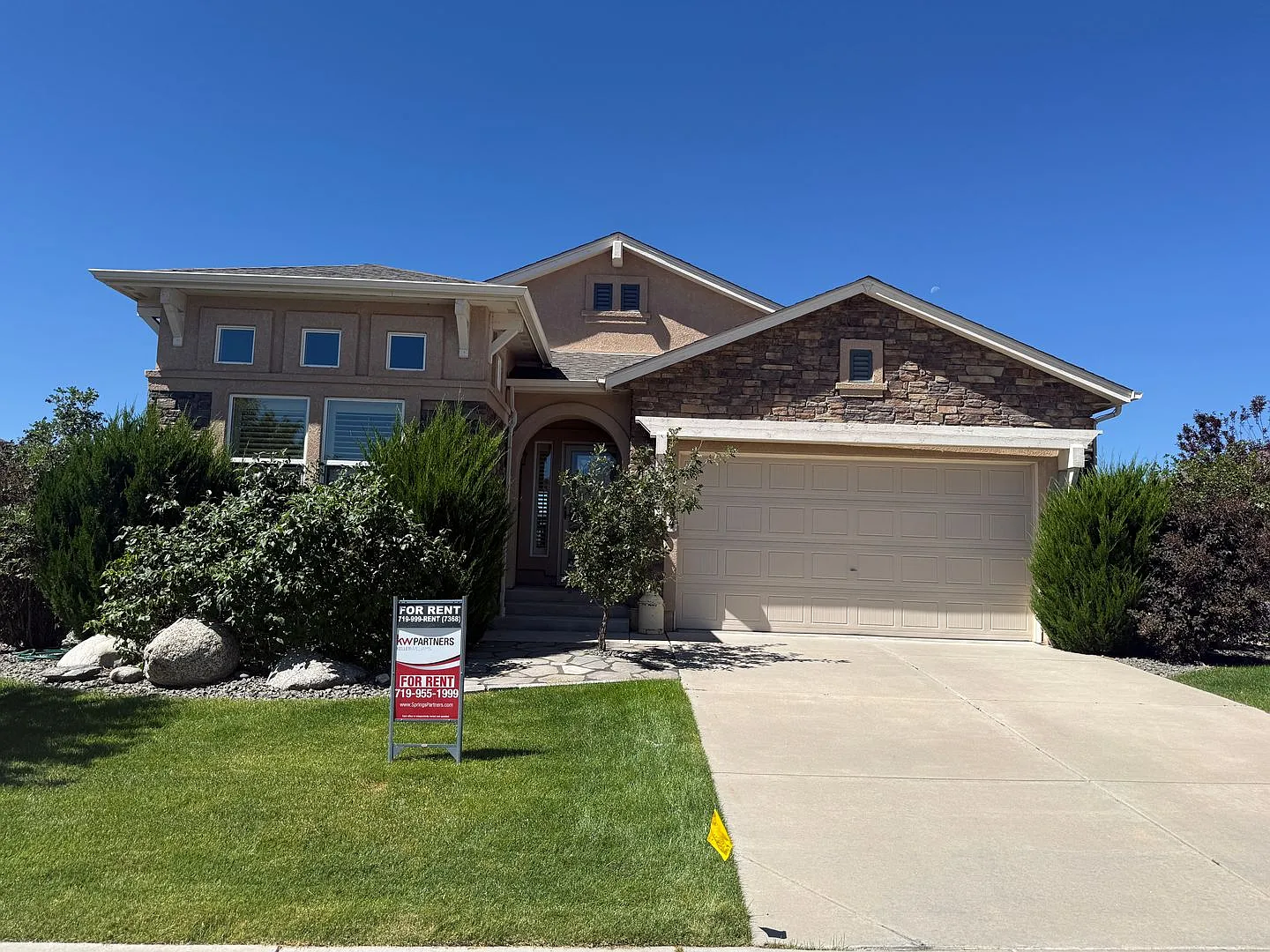 5 Bedroom Ranch Style Home In Monument With A Walk Out Basement And Beautiful Mountain Views — Photo 1