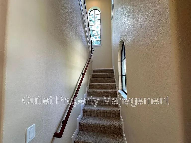 2011 Baylarian Blvd — Photo 10