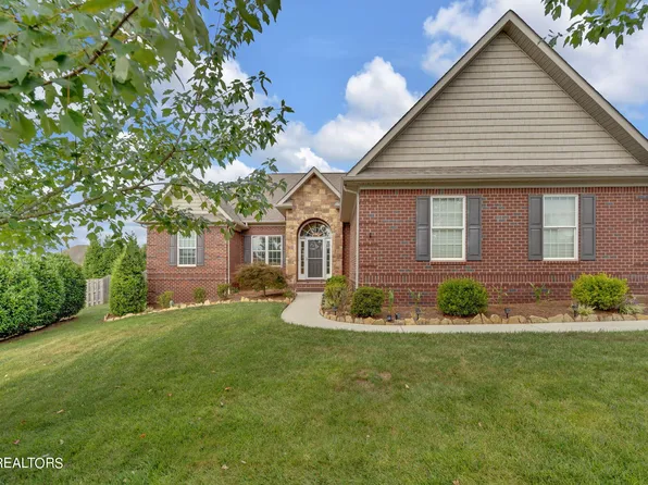479 Flagstone Blvd, Lenoir City, TN 37772