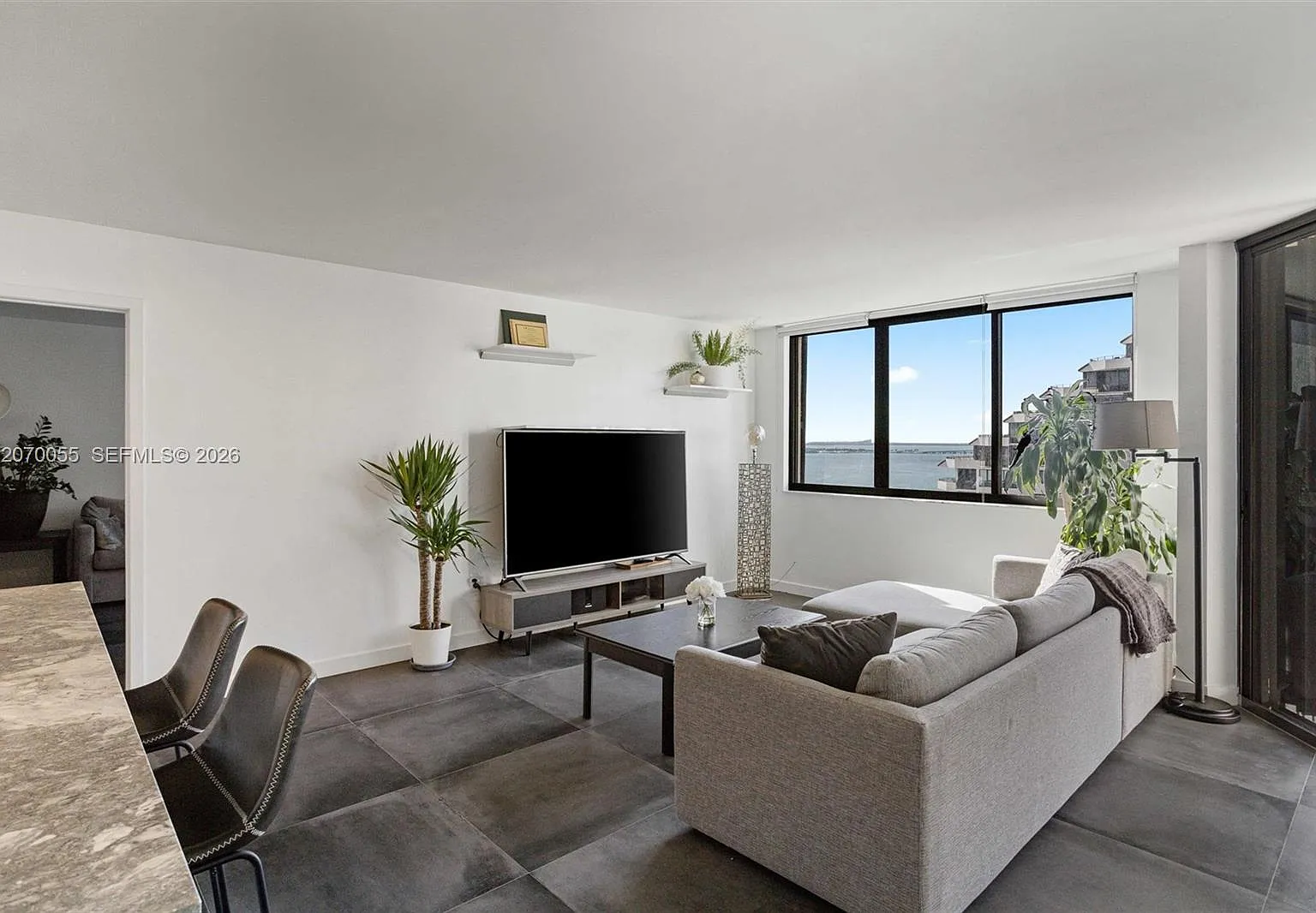 Brickell Key Ii Condo — Photo 1