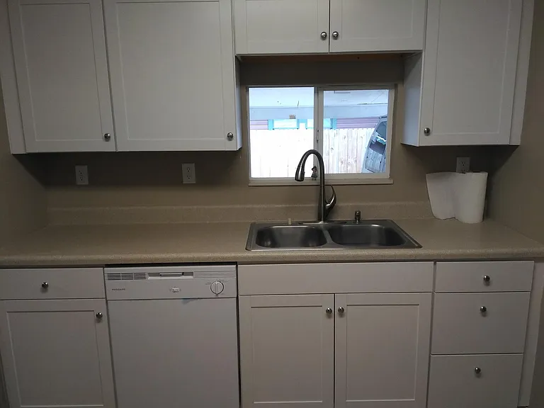 910 9th Ave SW — Photo 19