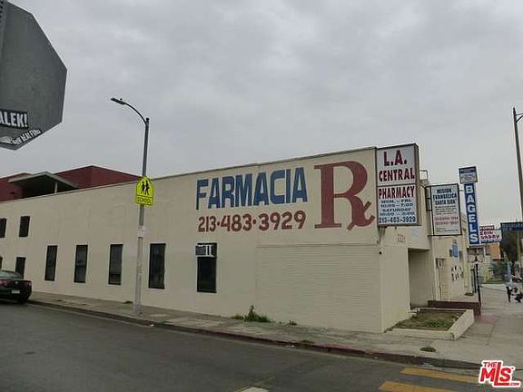 3rd image of 2217 Beverly Blvd