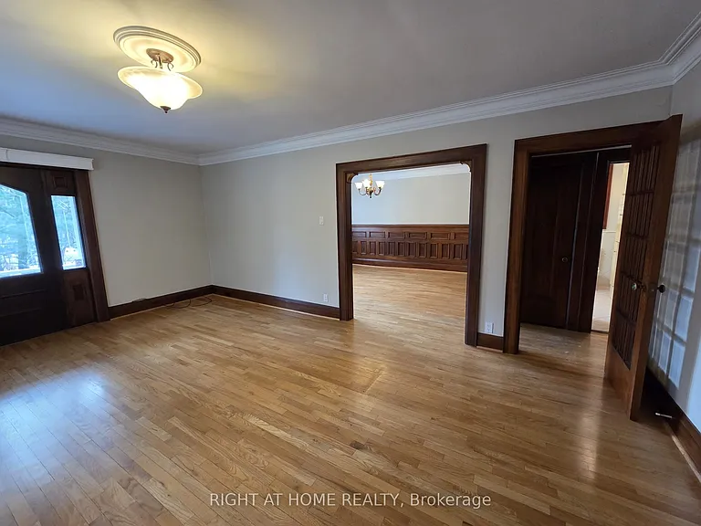 20 Teddington Park Ave #1 — Photo 8