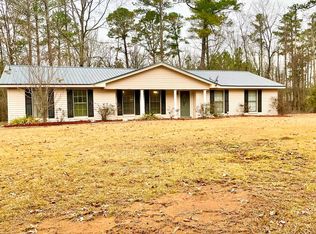 11641 State Highway 15, Mantee, MS 39751