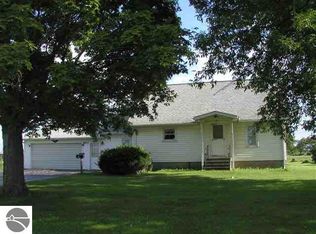 1857 W Saganing Rd, Bentley, MI 48613