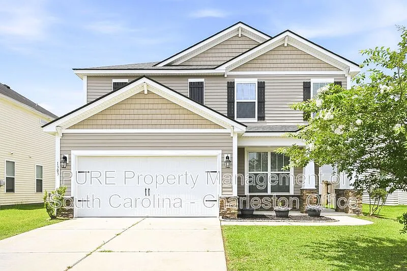 4 bed, 3.0 bath, 2437 sqft, $2,450 — Photo 1