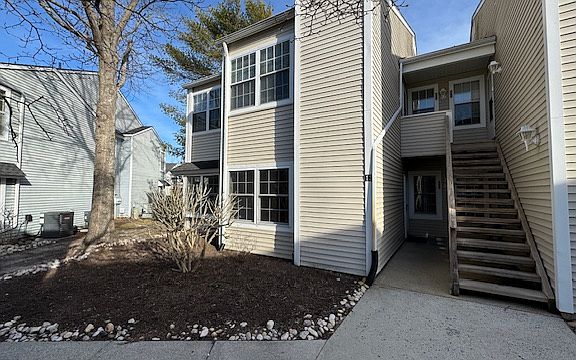 2nd image of 85 Driftwood Ct