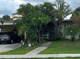 340 Bayside Rd, Palm Springs, FL 33461