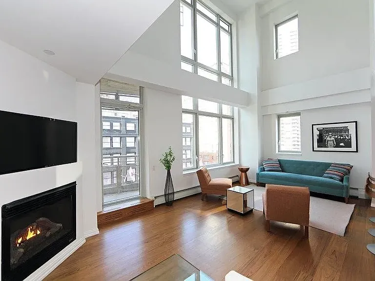 205 E 59th St #1903 — Photo 1