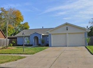 10539 Huntington Way Dr, Houston, TX 77099