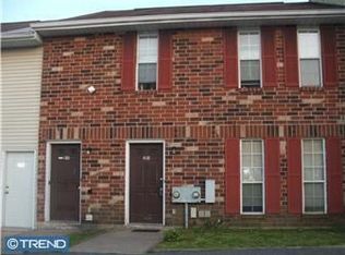 23 Deen St, New Castle, DE 19720