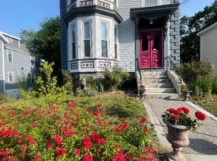 415 Pawtucket St APT 1, Lowell, MA 01854